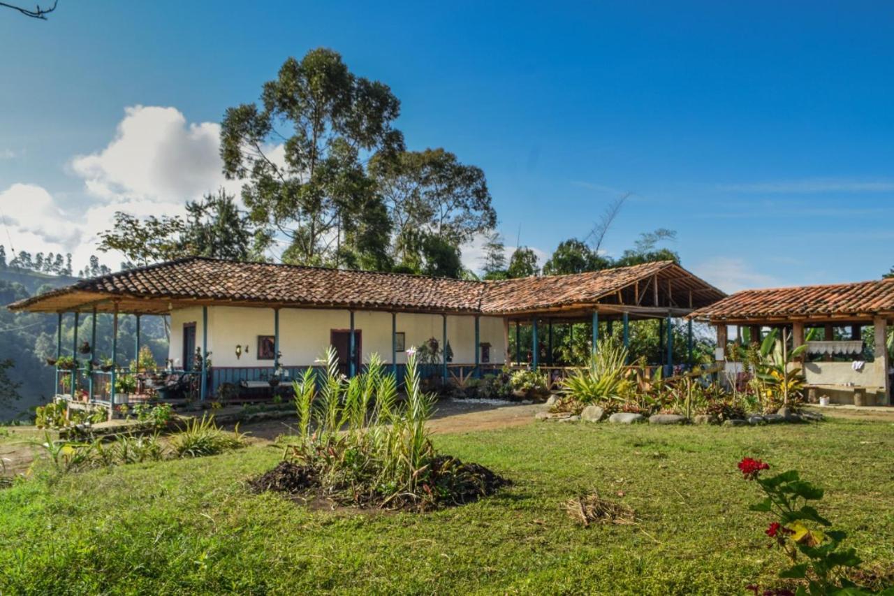 סאלנטו Hostal Rural La Montana Alquiyapura מראה חיצוני תמונה
